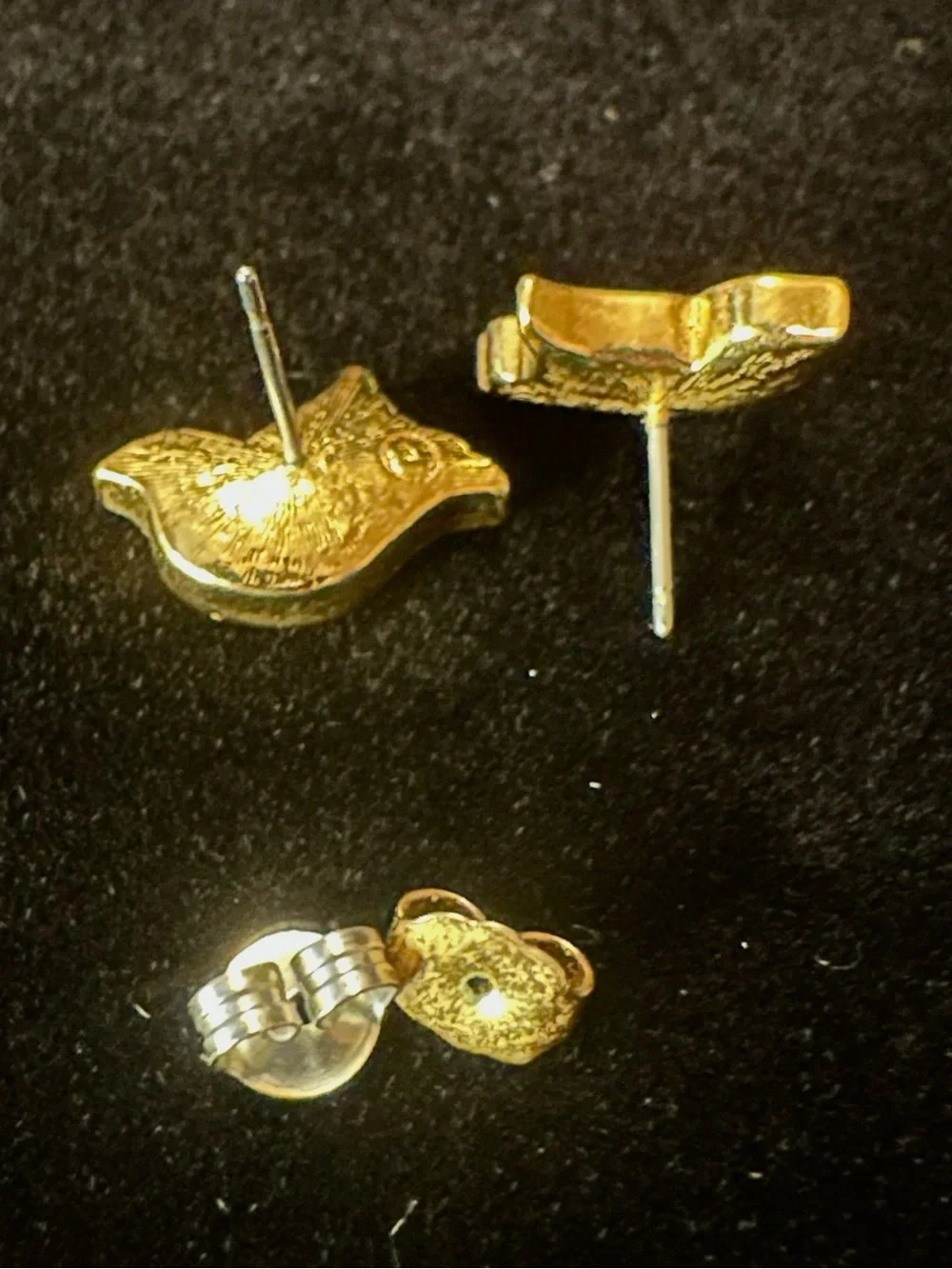 Vintage Avon 1988 Shimmering Dove Yellow Enamel Stud Earrings Rare